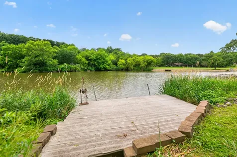 511 North Woodland Drive Dixon IL 61021