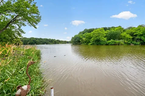 511 North Woodland Drive Dixon IL 61021