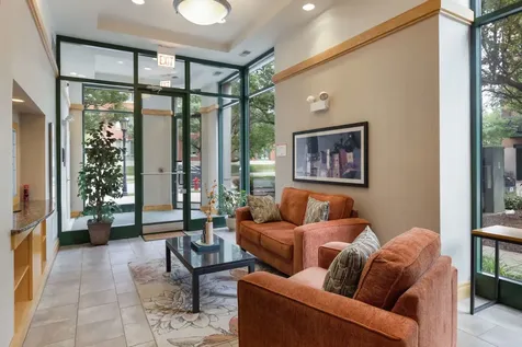 125 North Euclid Avenue Oak Park IL 60301