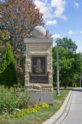 154 Leonard Wood South Highland Park IL 60035