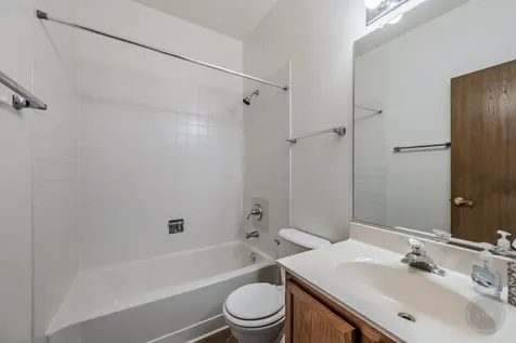 204 Magnolia Drive North Aurora IL 60542