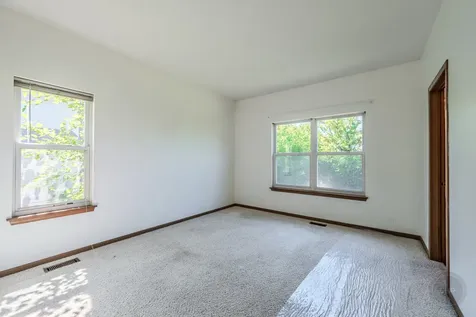 204 Magnolia Drive North Aurora IL 60542