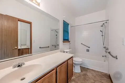 204 Magnolia Drive North Aurora IL 60542
