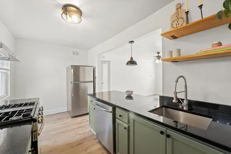 7411 North Wolcott Avenue Chicago IL 60626