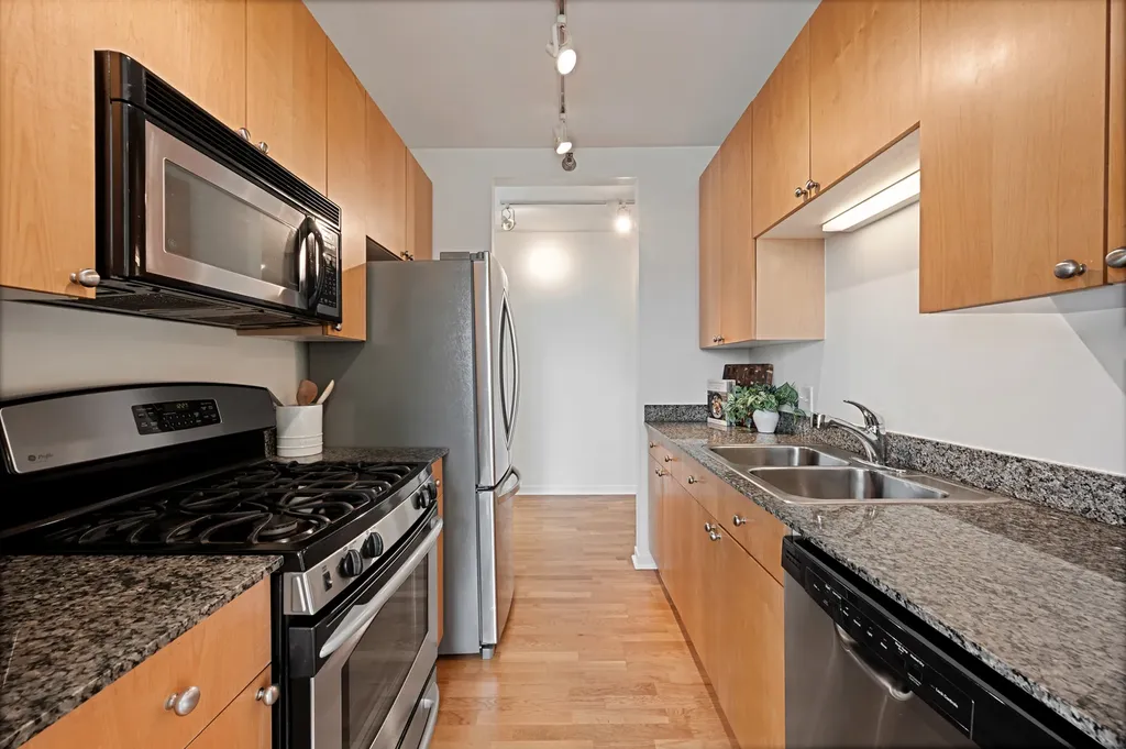 200 West Grand Avenue Chicago IL 60654