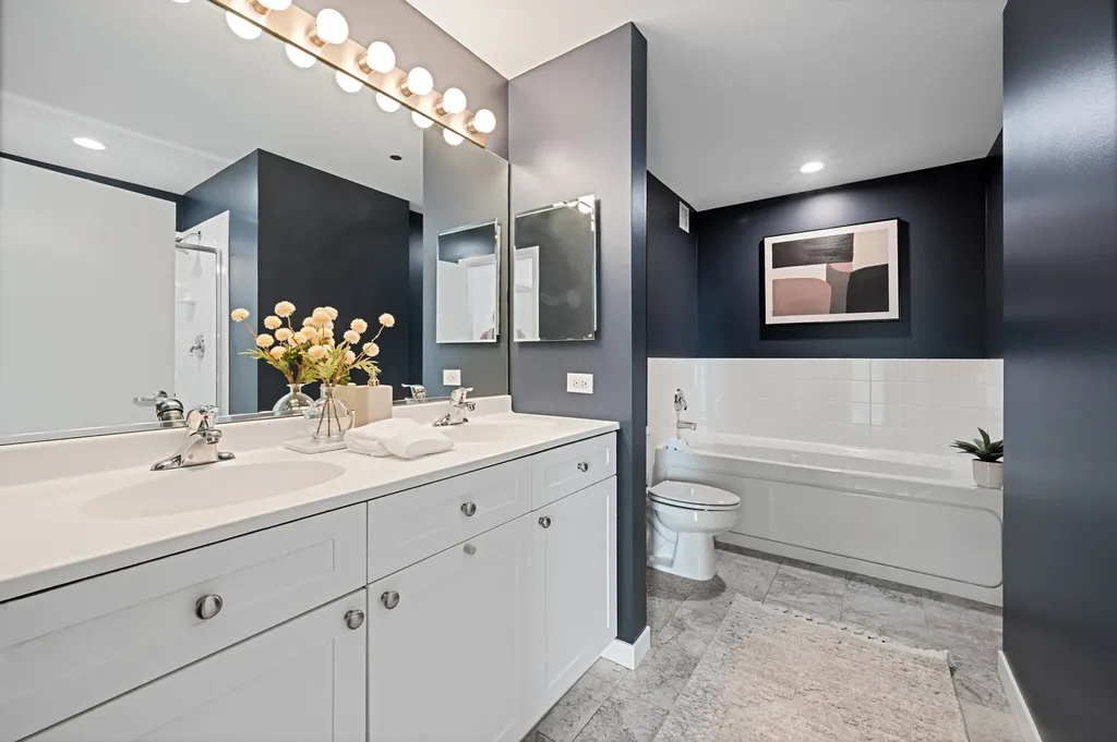 200 West Grand Avenue Chicago IL 60654