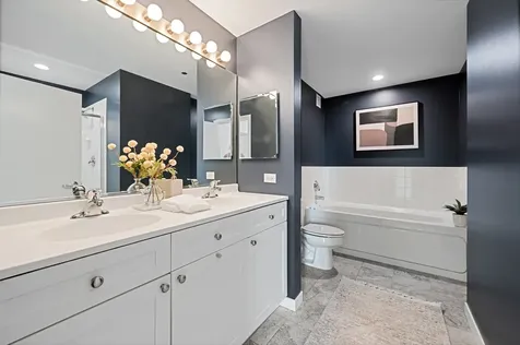 200 West Grand Avenue Chicago IL 60654