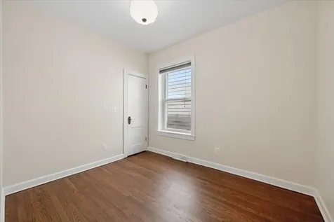 3842 North Bell Avenue Chicago IL 60618