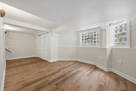 3842 North Bell Avenue Chicago IL 60618