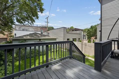 3842 North Bell Avenue Chicago IL 60618