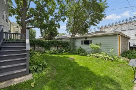 3842 North Bell Avenue Chicago IL 60618
