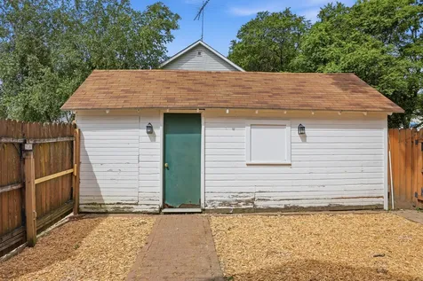 603 North Jefferson Avenue Dixon IL 61021