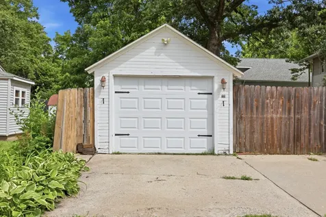 603 North Jefferson Avenue Dixon IL 61021