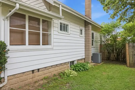 603 North Jefferson Avenue Dixon IL 61021