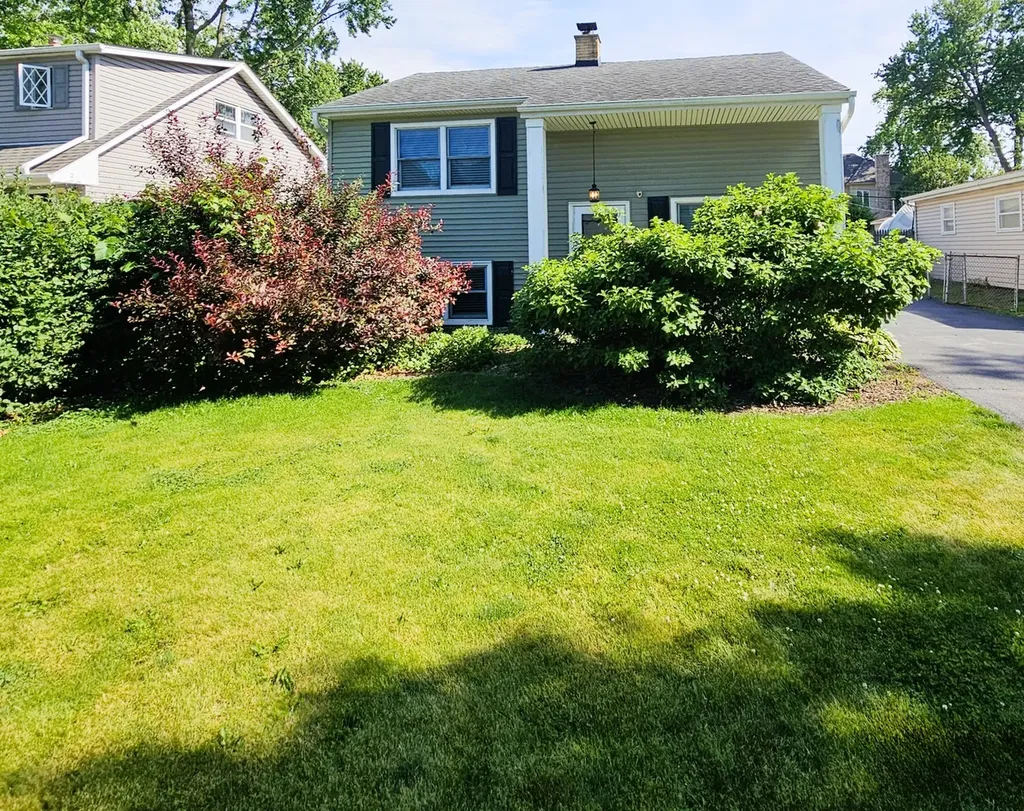 618 West Comstock Avenue Elmhurst IL 60126