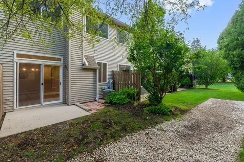 182 Stockton Drive Grayslake IL 60030