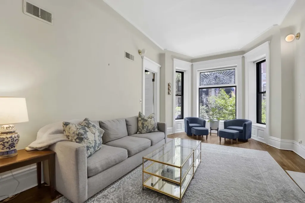 2120 North Clark Street Chicago IL 60614