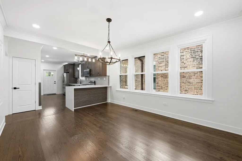 8623 South Wood Avenue Chicago IL 60620