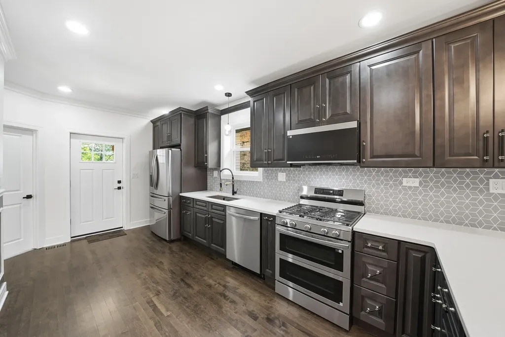 8623 South Wood Avenue Chicago IL 60620