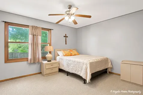 2494 Forest View Road Lindenhurst IL 60046