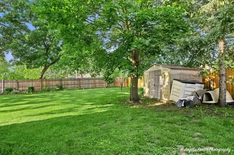 2494 Forest View Road Lindenhurst IL 60046