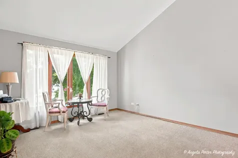 2494 Forest View Road Lindenhurst IL 60046