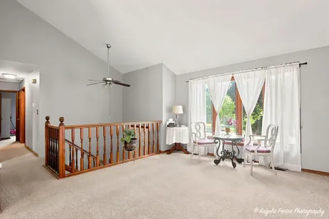 2494 Forest View Road Lindenhurst IL 60046