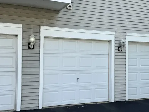 1332 Sandhurst Lane South Elgin IL 60177