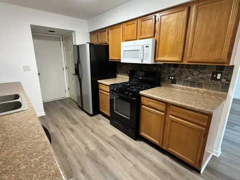 1332 Sandhurst Lane South Elgin IL 60177