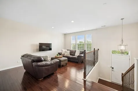 2116 Saipan Drive Glenview IL 60026