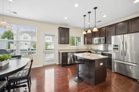 2116 Saipan Drive Glenview IL 60026
