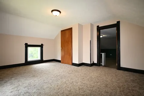 302 South Summit Street El Paso IL 61738