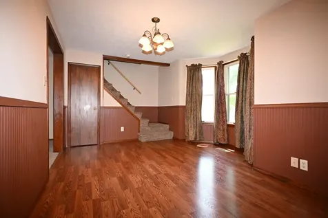 302 South Summit Street El Paso IL 61738