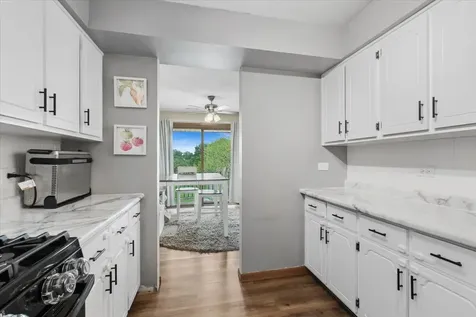 10704 Kilpatrick Avenue Oak Lawn IL 60453