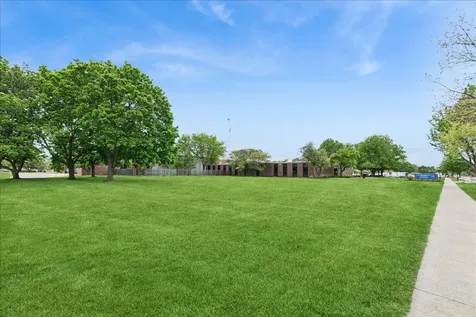 10704 Kilpatrick Avenue Oak Lawn IL 60453