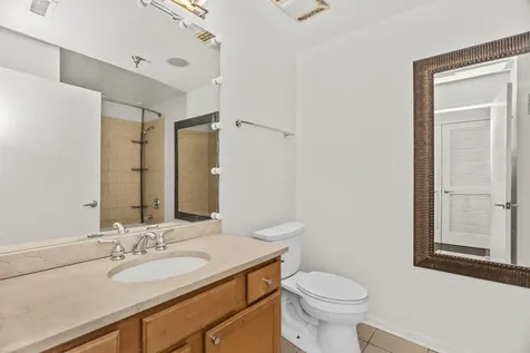 3232 North Halsted Street Chicago IL 60657