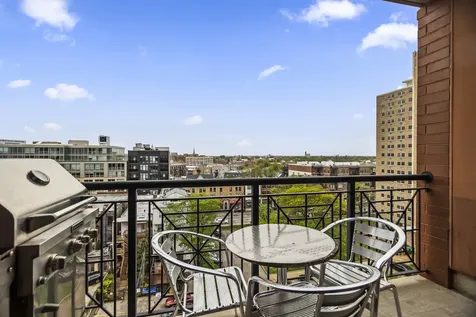 3232 North Halsted Street Chicago IL 60657