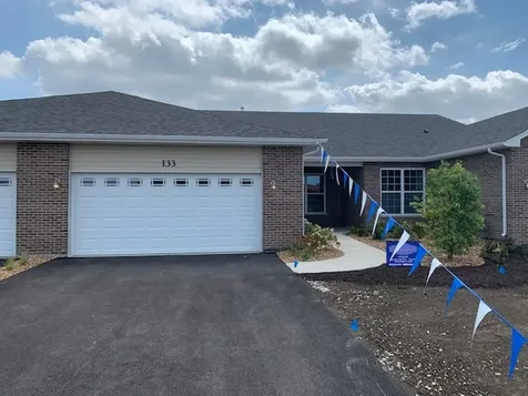 453 Ridge Lane Bolingbrook IL 60440
