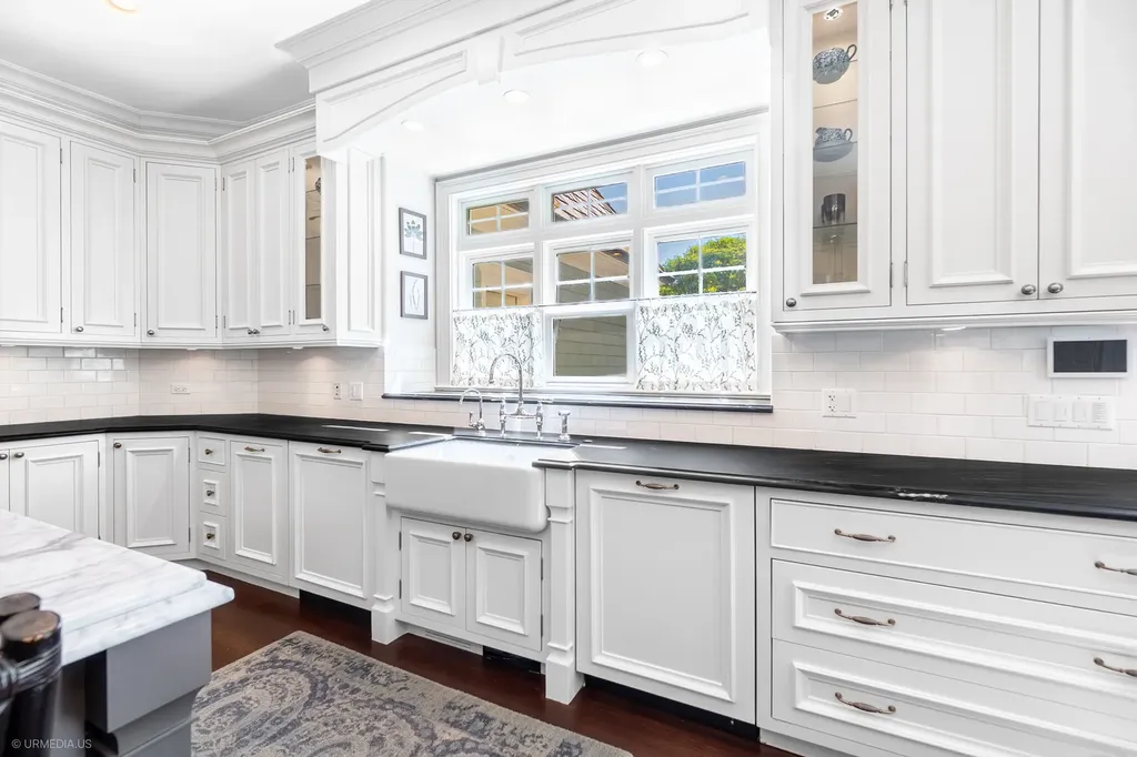 265 South Kenilworth Avenue Elmhurst IL 60126