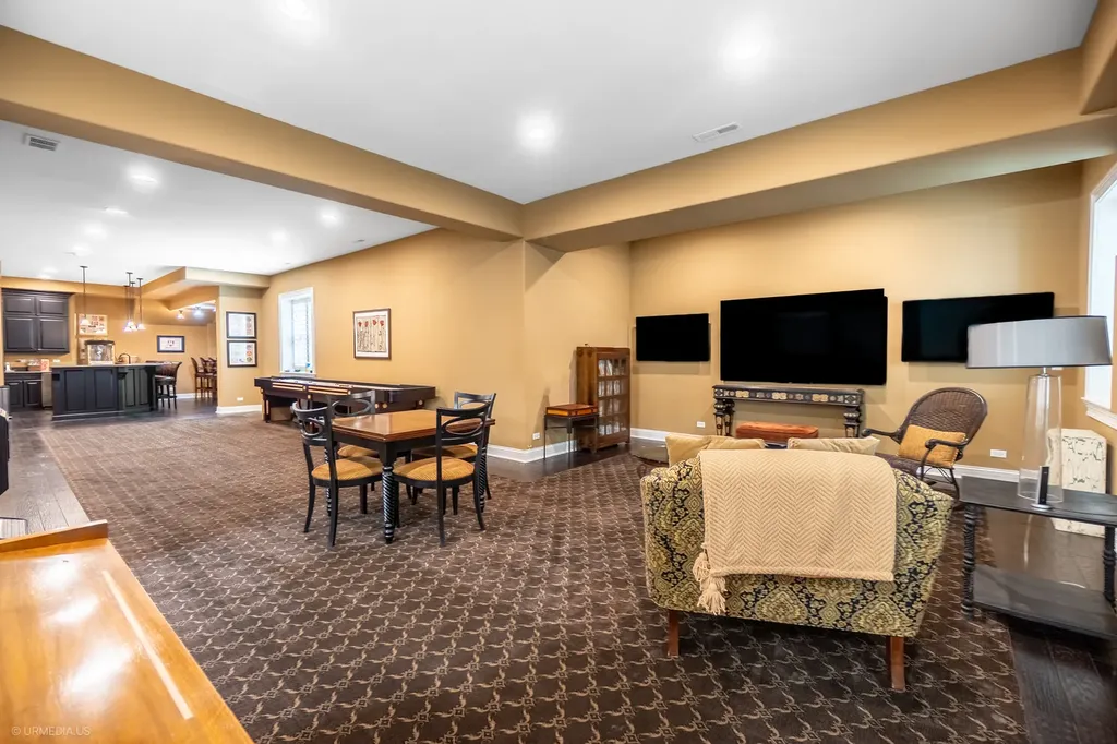 265 South Kenilworth Avenue Elmhurst IL 60126