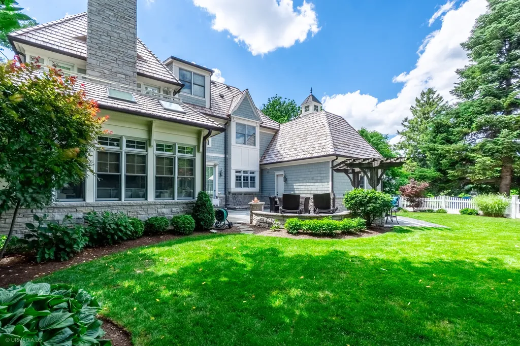 265 South Kenilworth Avenue Elmhurst IL 60126