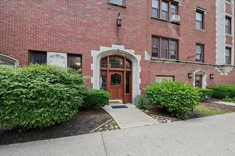 1103 Holly Court Oak Park IL 60301