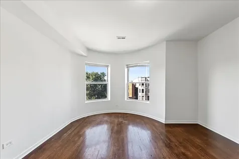 4423 South Prairie Avenue Chicago IL 60653