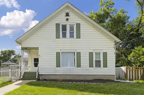 617 South 4th Street Aurora IL 60505