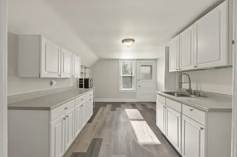 617 South 4th Street Aurora IL 60505