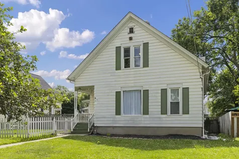 617 South 4th Street Aurora IL 60505