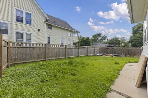 617 South 4th Street Aurora IL 60505