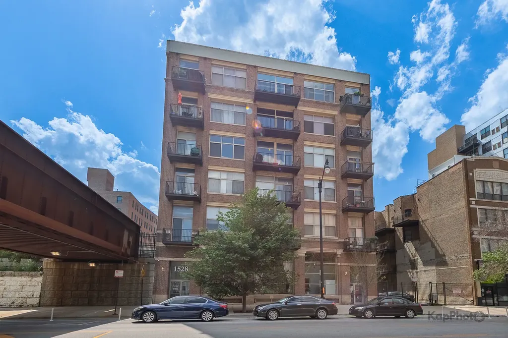 1528 South Wabash Avenue Chicago IL 60605