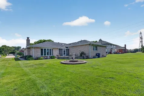 12902 West Beaver Lake Drive Homer Glen IL 60491