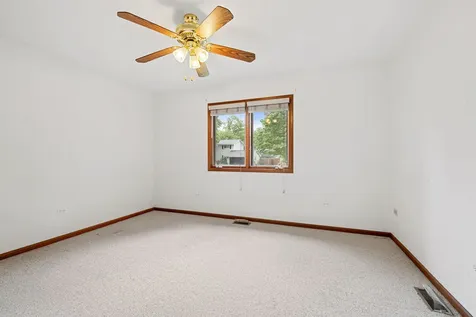 711 Harmony Court North Aurora IL 60542